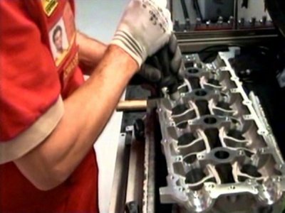 FERRARI MOTOR 02  IMAGENES FOTOS